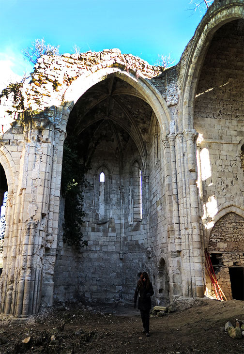 Monasterio gótico en ruinas de Bonaval